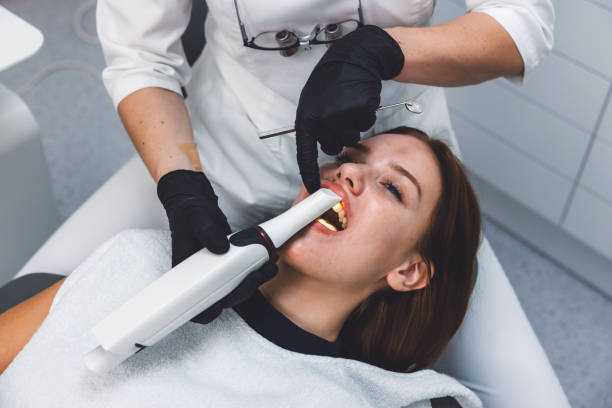 Best Broken or Cracked Tooth Emergency Dentist in Robbins, IL